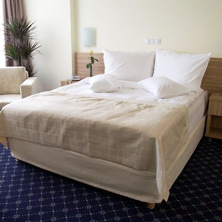Marshal Hotel Bucharest Bilik gambar