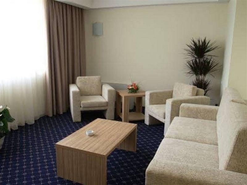 Marshal Hotel Bucharest Luaran gambar