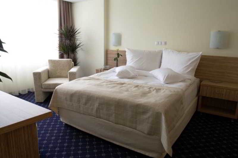 Marshal Hotel Bucharest Luaran gambar