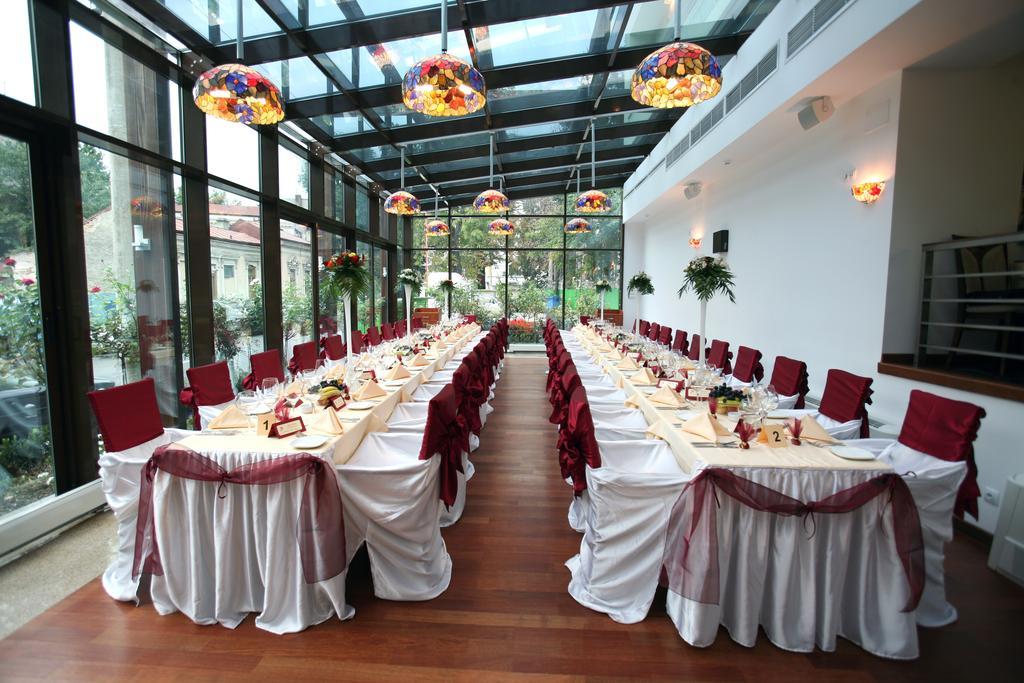 Marshal Hotel Bucharest Luaran gambar